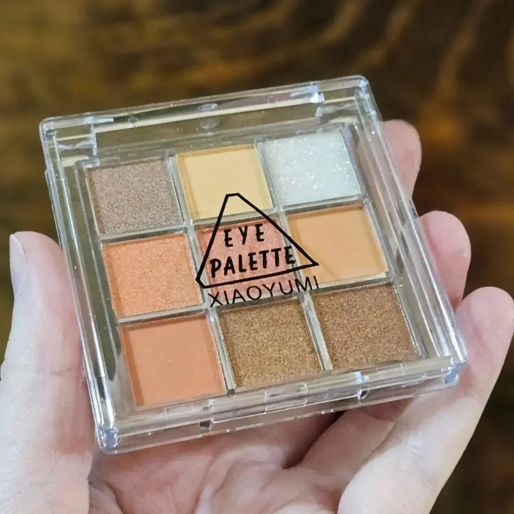 Asian Beauty Xiaoyumi 9-Color Eyeshadow Palette ~ Orange Brown Earthtone